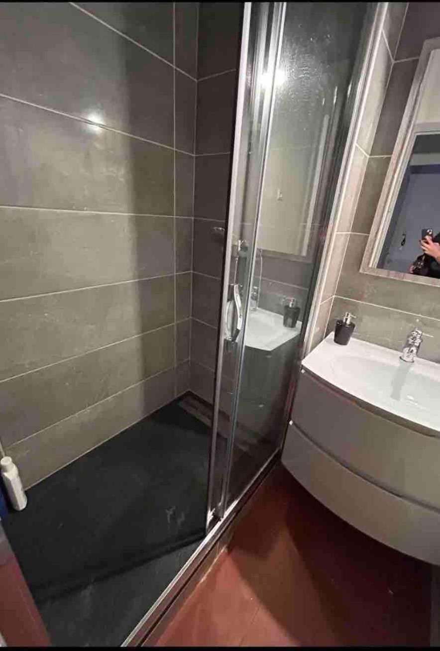 Grand Appartement De 100M2 -Allee Paul Riquet Beziers - 4Chambres - Wifi- Tv Connectee Exteriör bild