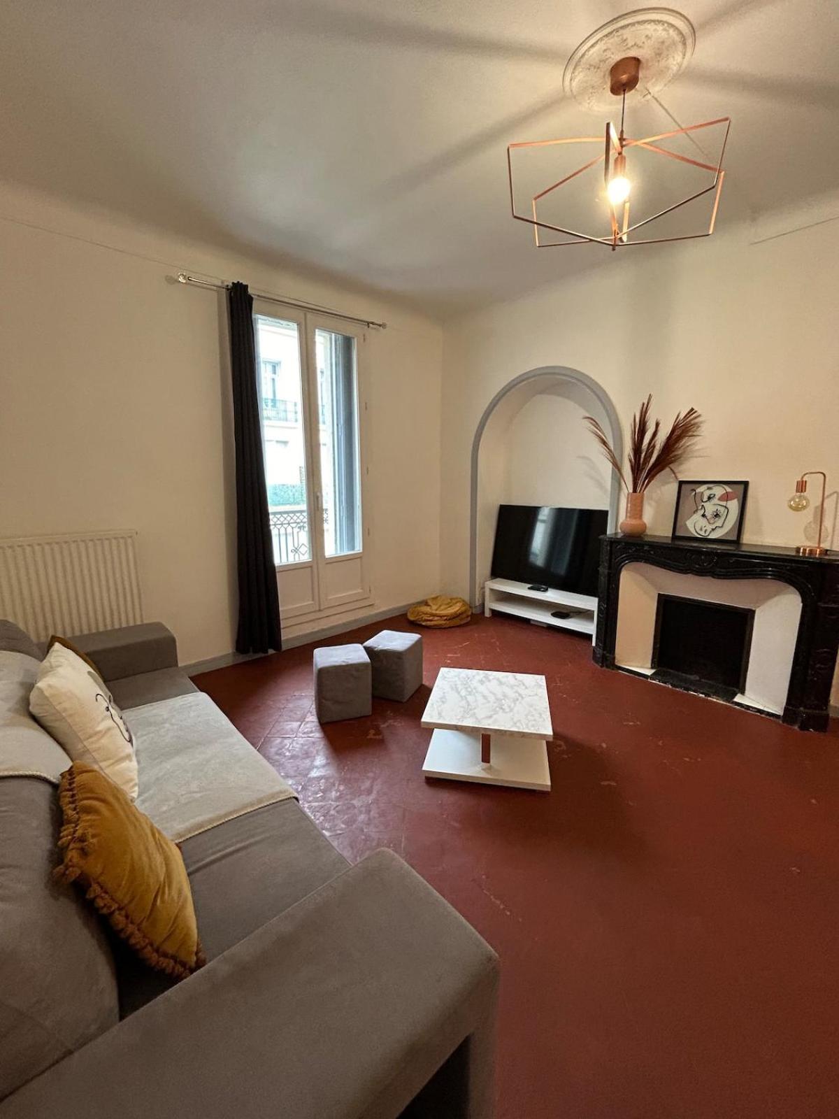 Grand Appartement De 100M2 -Allee Paul Riquet Beziers - 4Chambres - Wifi- Tv Connectee Exteriör bild