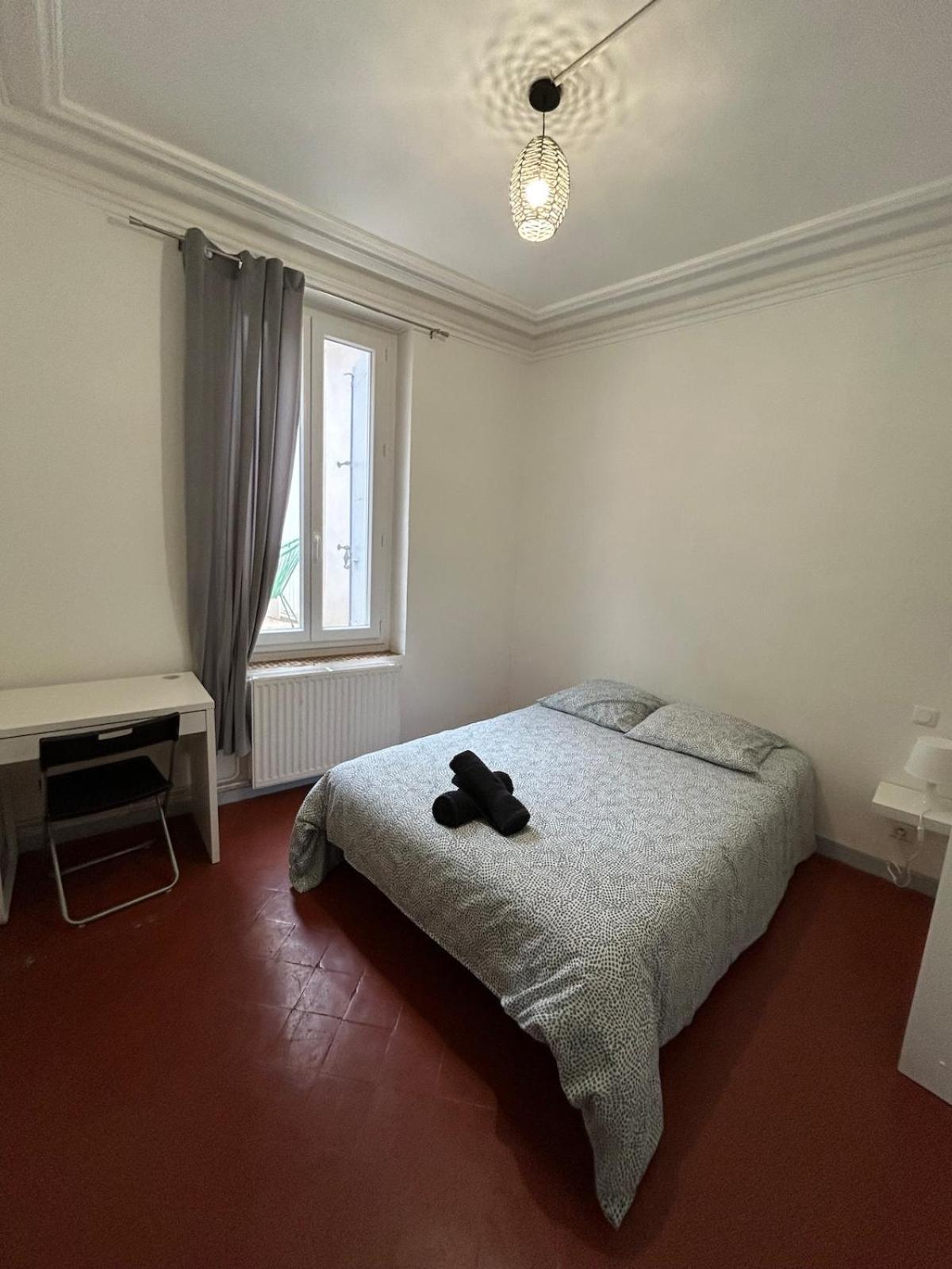 Grand Appartement De 100M2 -Allee Paul Riquet Beziers - 4Chambres - Wifi- Tv Connectee Exteriör bild